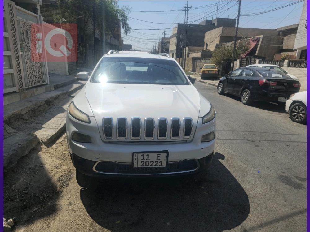 جیپ شیرۆکی